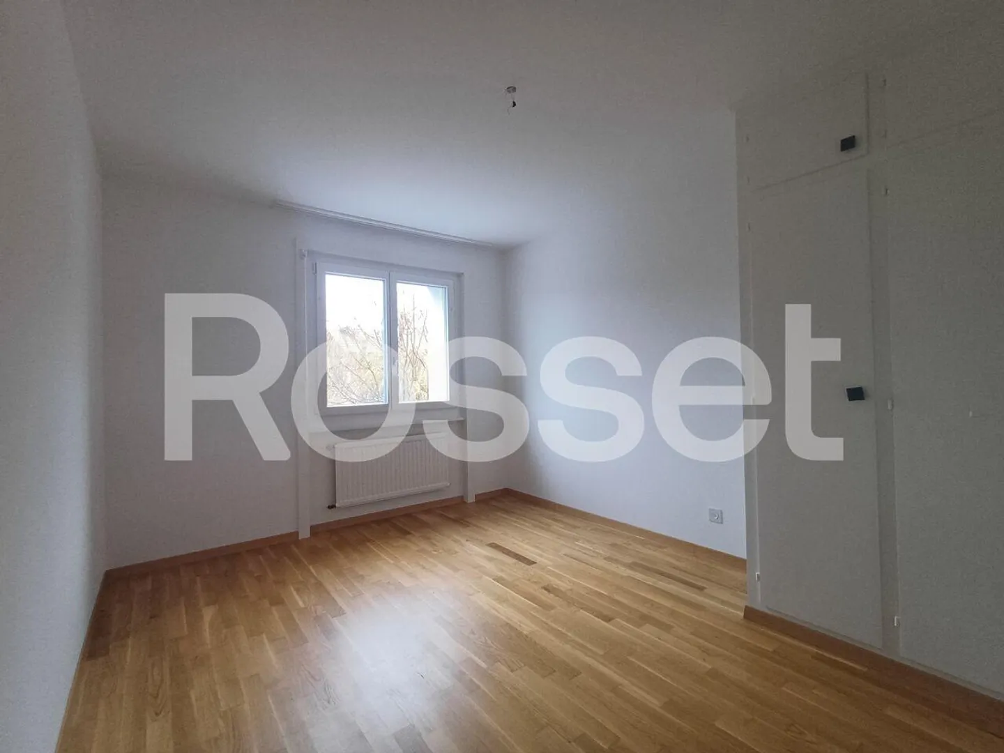 Apartment 3.5 Rooms 1st Floor - Photo 3 of 9