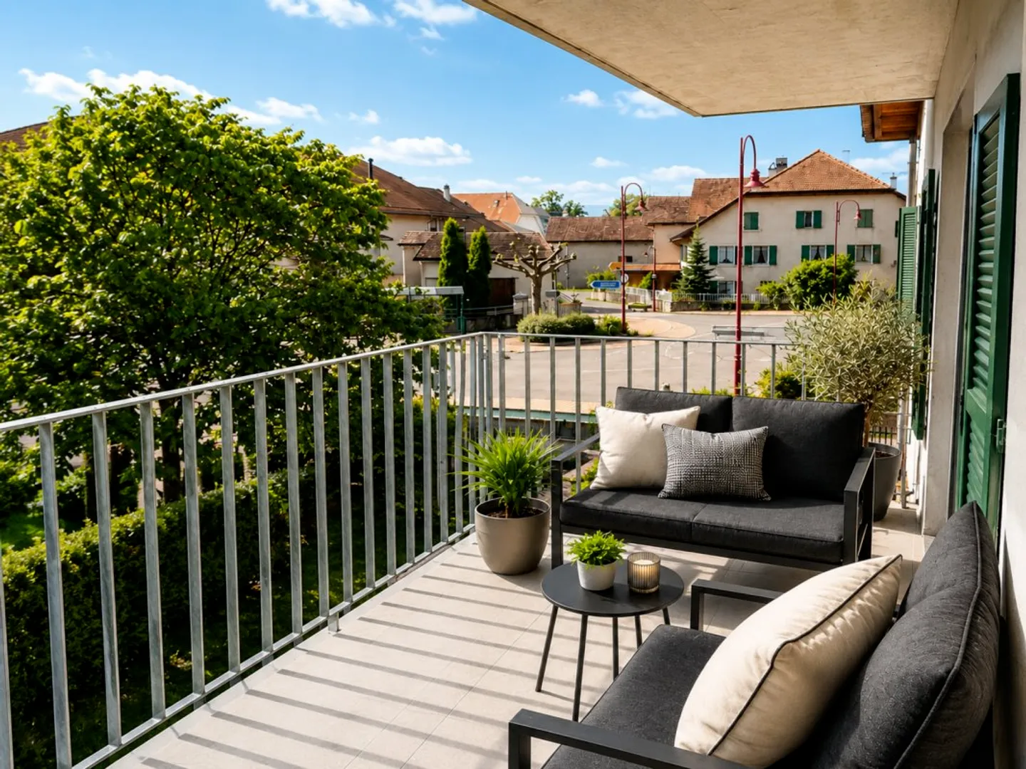 Charming Top-Floor Maisonette - Photo 1 of 20