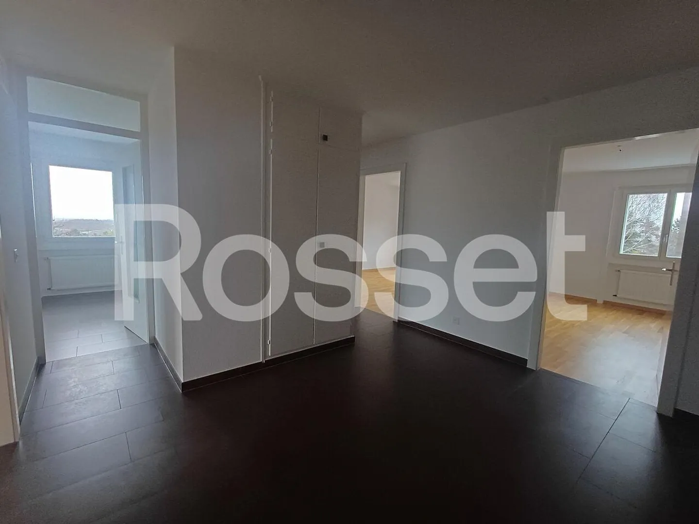 Apartment 3.5 Rooms 1st Floor - Photo 6 of 9
