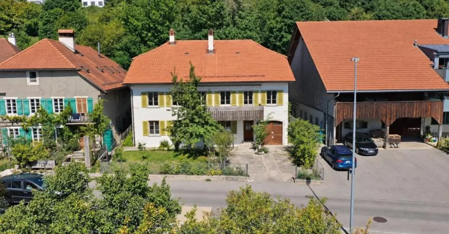 DIESSE (BE) BELLA CASA VILLAGESE CON VISTA SULLE ALPI - Foto 1 di 12