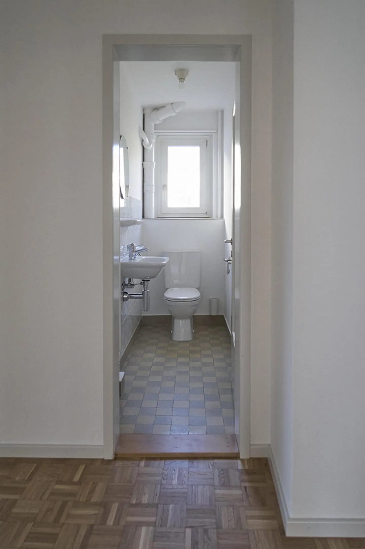 Multi-family house in prime location in Bad Ragaz with development potential - Photo 11 of 14