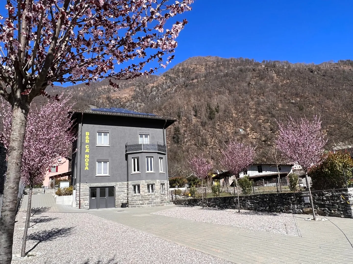 Vente dans le centre-ville de Gordevio - B&B historique entièrement rénové - Photo 2 sur 15