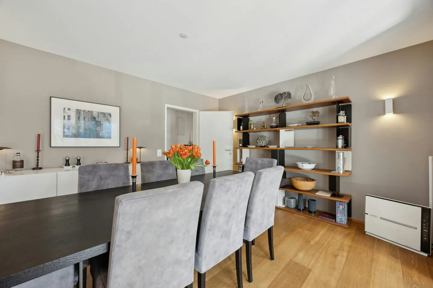 Familienparadies nahe Zürichsee - stilvolle 7½-Zimmer-Wohnung mit viel Platz und Spielmöglichkeiten - Foto 3 von 13