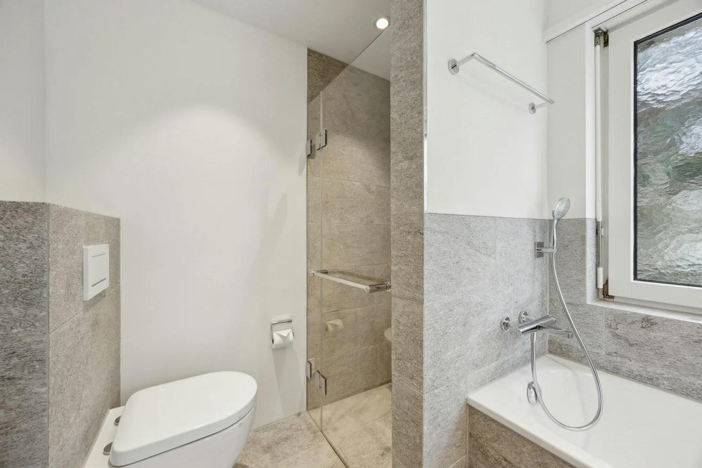 Familienparadies nahe Zürichsee - stilvolle 7½-Zimmer-Wohnung mit viel Platz und Spielmöglichkeiten - Foto 6 von 13
