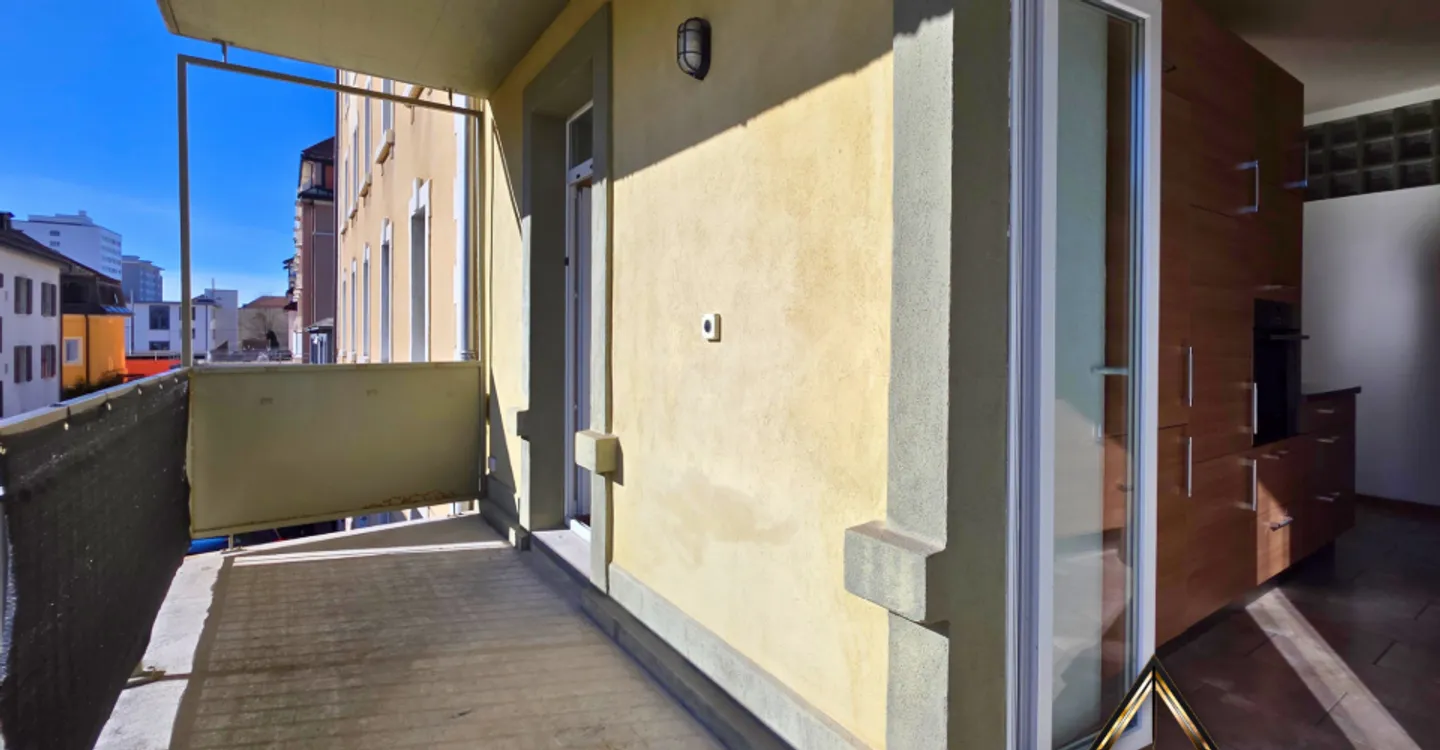 2 + 3.5 Rooms or 5.5 Rooms with Large Balcony? The Choice is Yours! - Photo 16 of 20