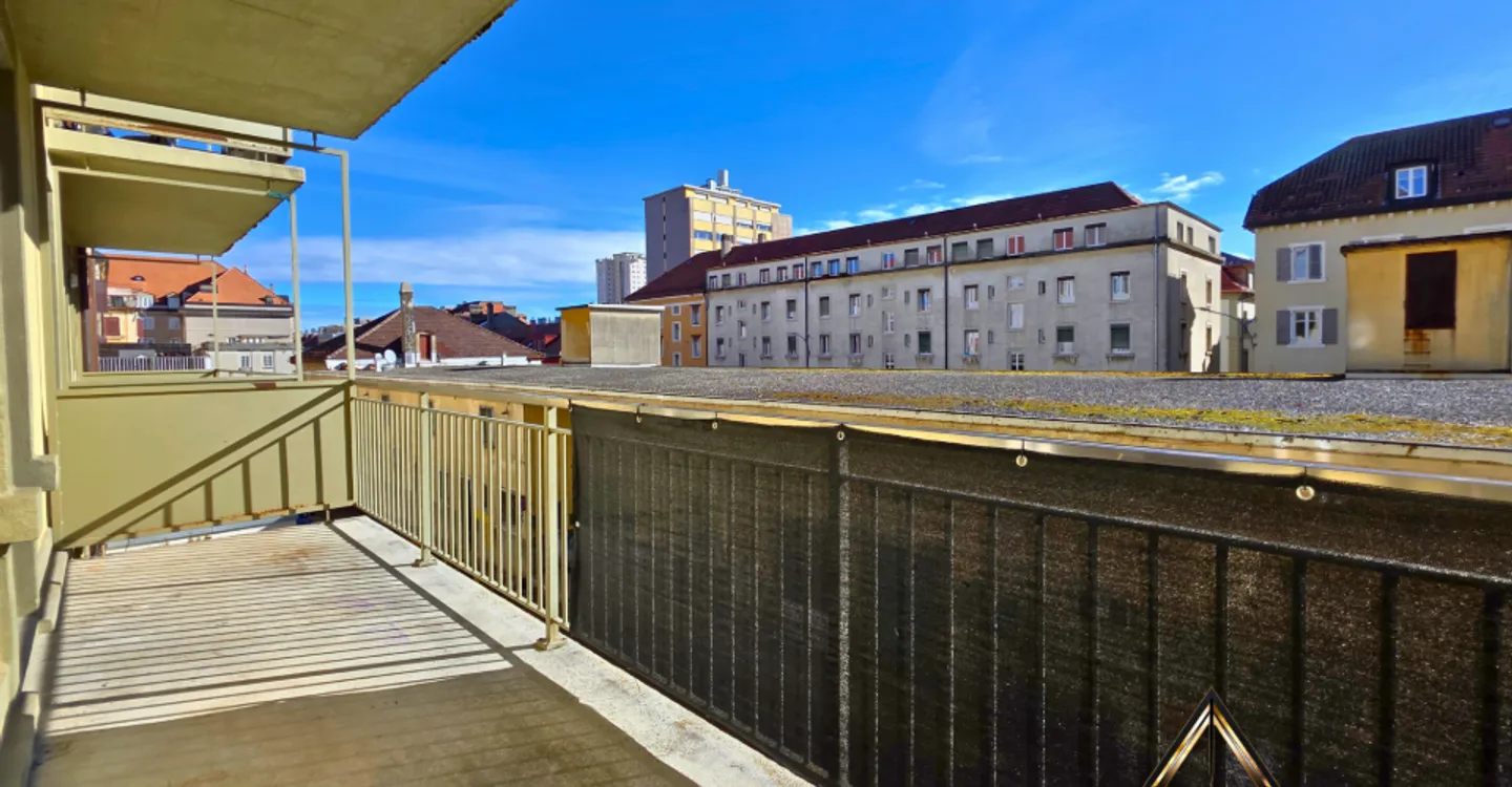 2 + 3.5 Rooms or 5.5 Rooms with Large Balcony? The Choice is Yours! - Photo 17 of 20