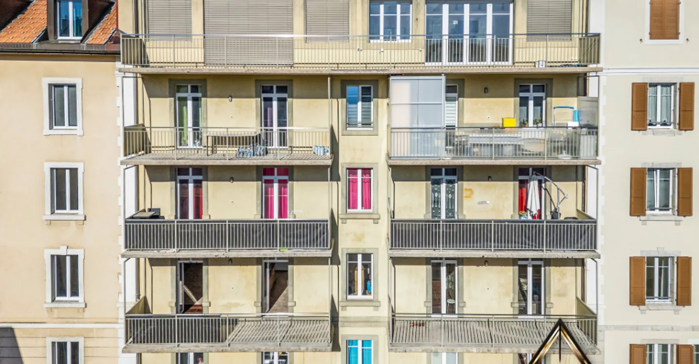 2 + 3.5 Rooms or 5.5 Rooms with Large Balcony? The Choice is Yours! - Photo 18 of 20