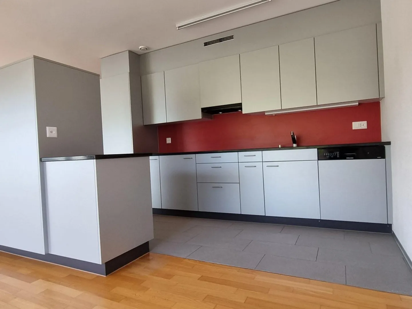 Living with style on Untere Zollgasse in Ittigen - Photo 4 of 11