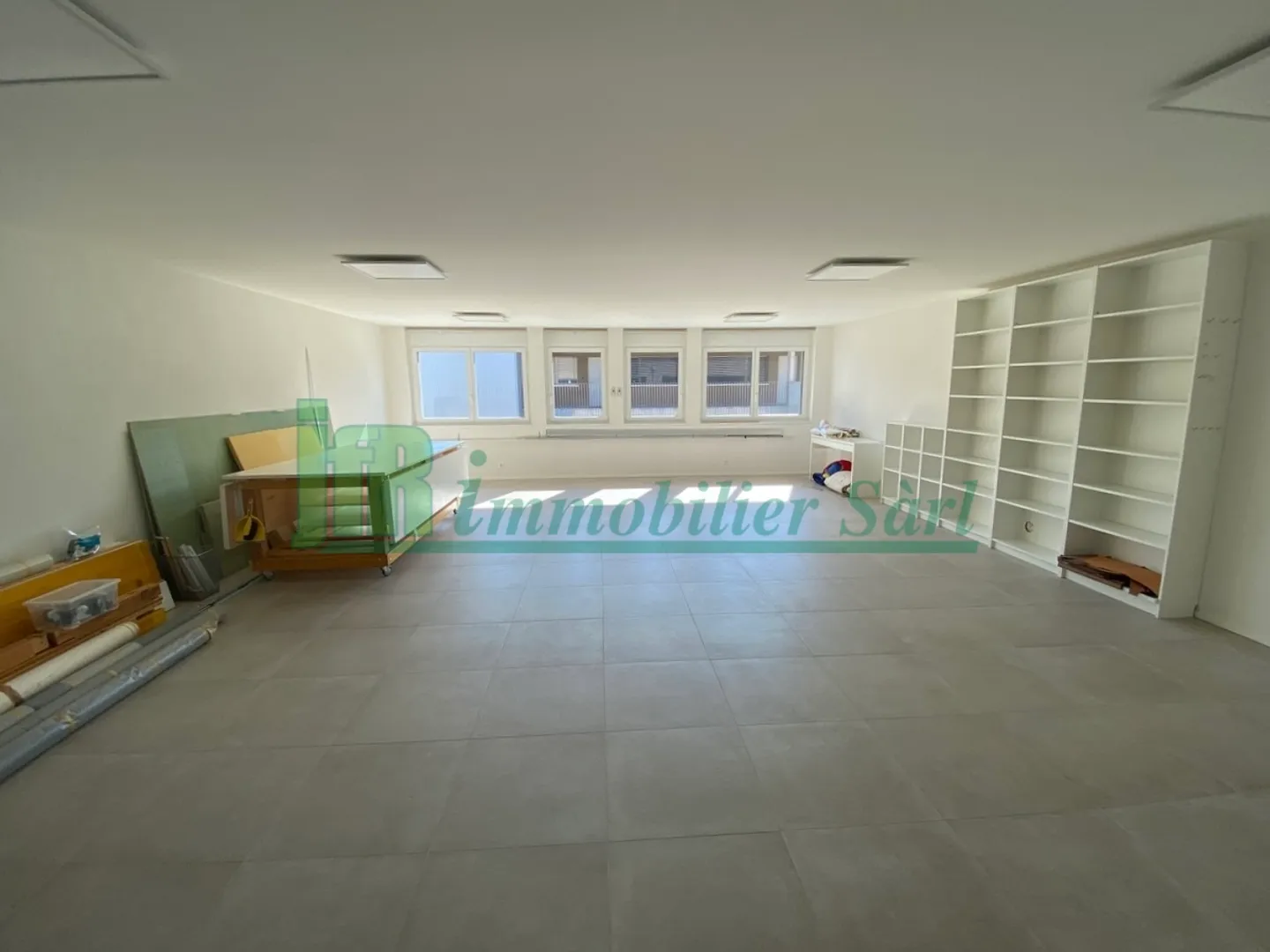 Ufficio Moderno a Echandens - Foto 1 di 6