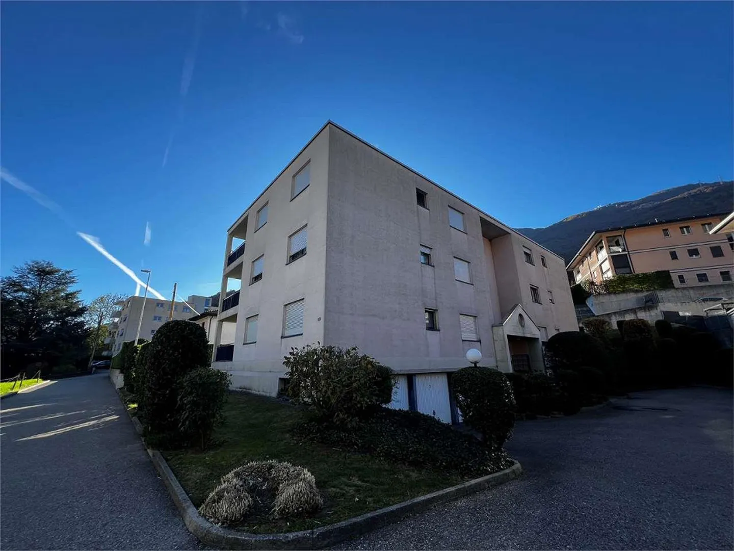 Ref. 2637 Rivera, 4.5-room apartment in residential area for rent - Photo 1 of 10