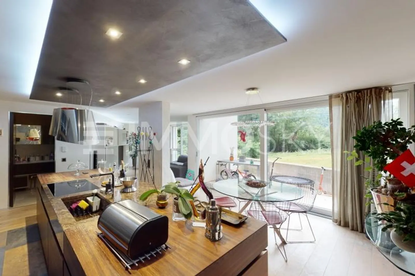 Modern Apartment in Lumino - Photo 1 of 6