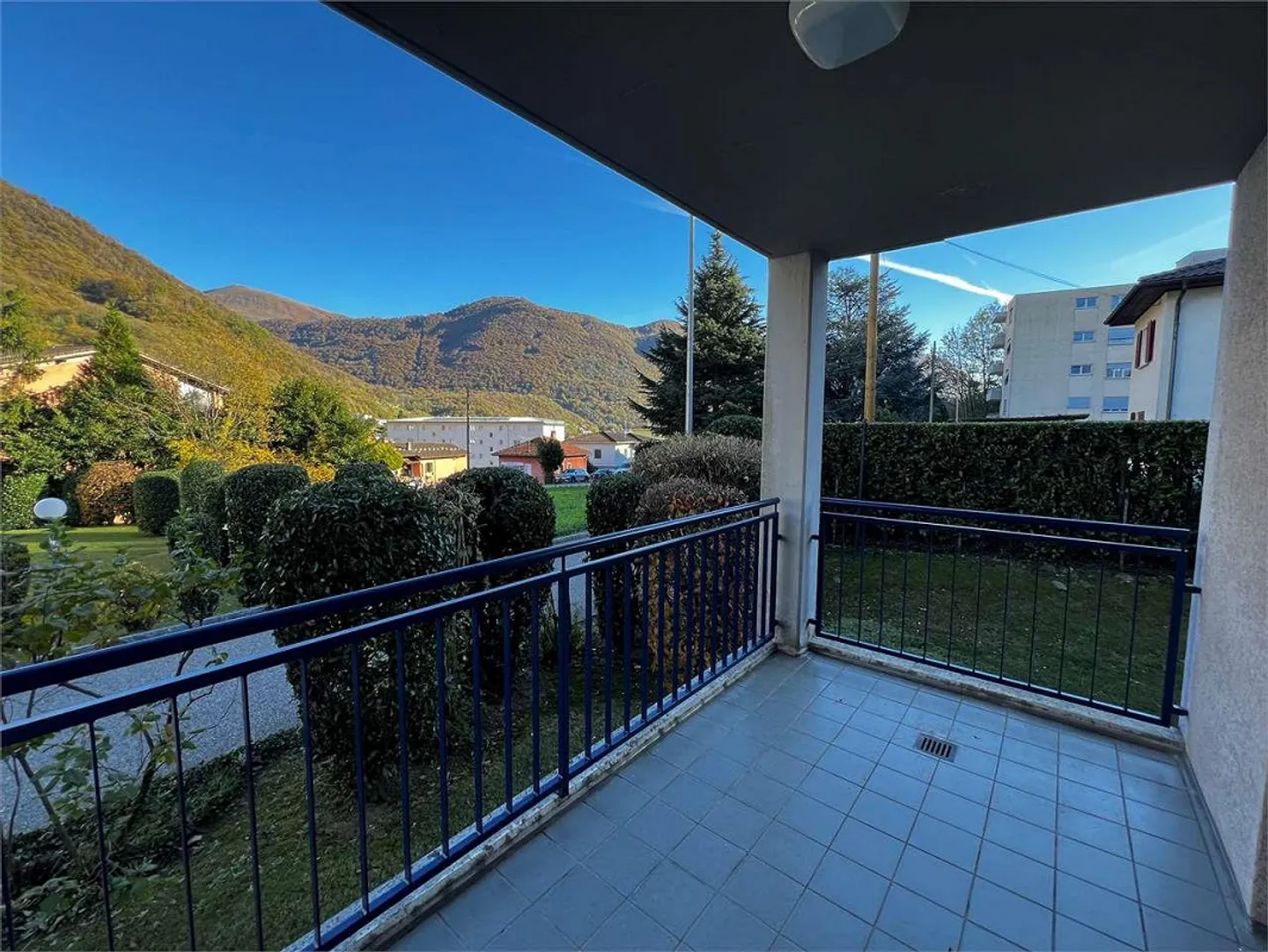 Ref. 2637 Rivera, 4.5-room apartment in residential area for rent - Photo 8 of 10