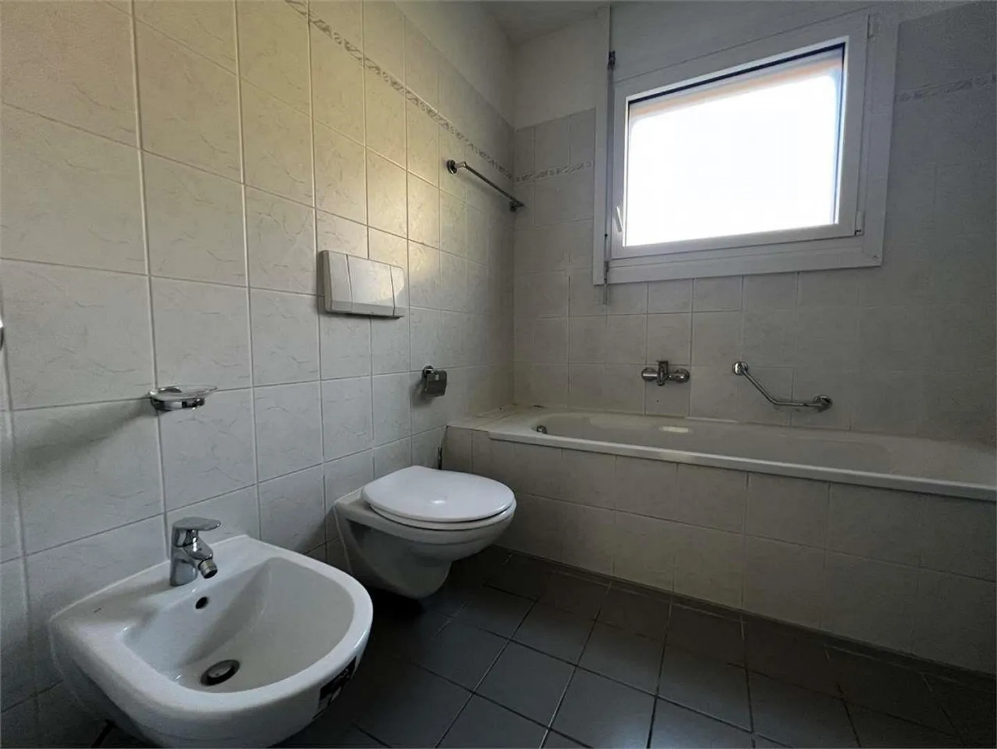 Ref. 2637 Rivera, 4.5-room apartment in residential area for rent - Photo 9 of 10