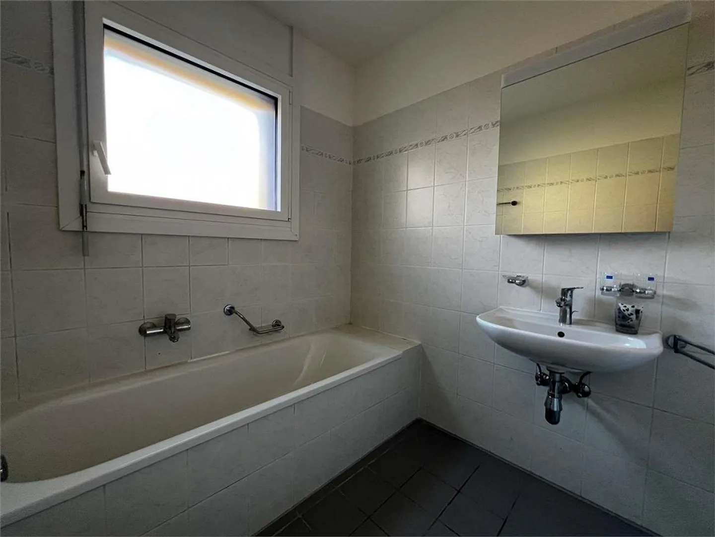 Ref. 2637 Rivera, 4.5-room apartment in residential area for rent - Photo 10 of 10