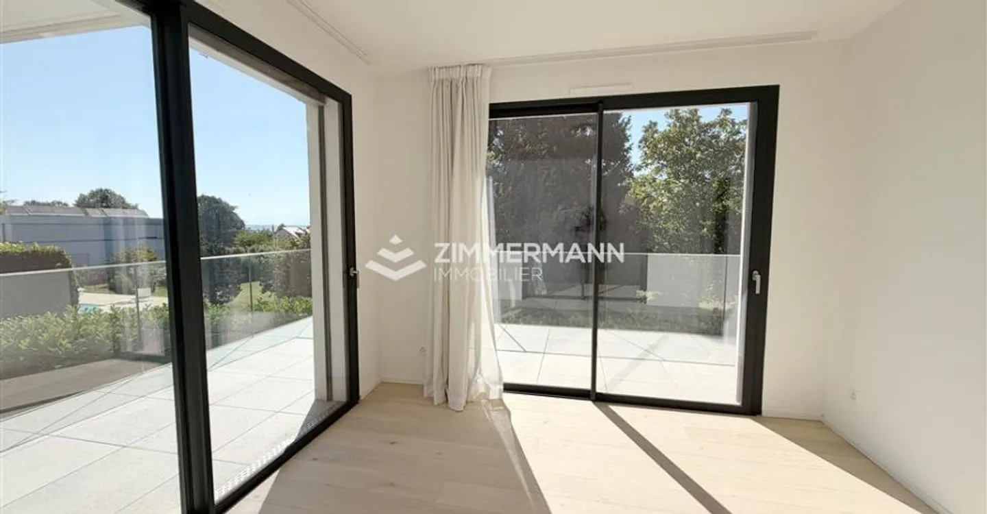 Elegant Apartment with Large Terrace - Photo 10 of 11