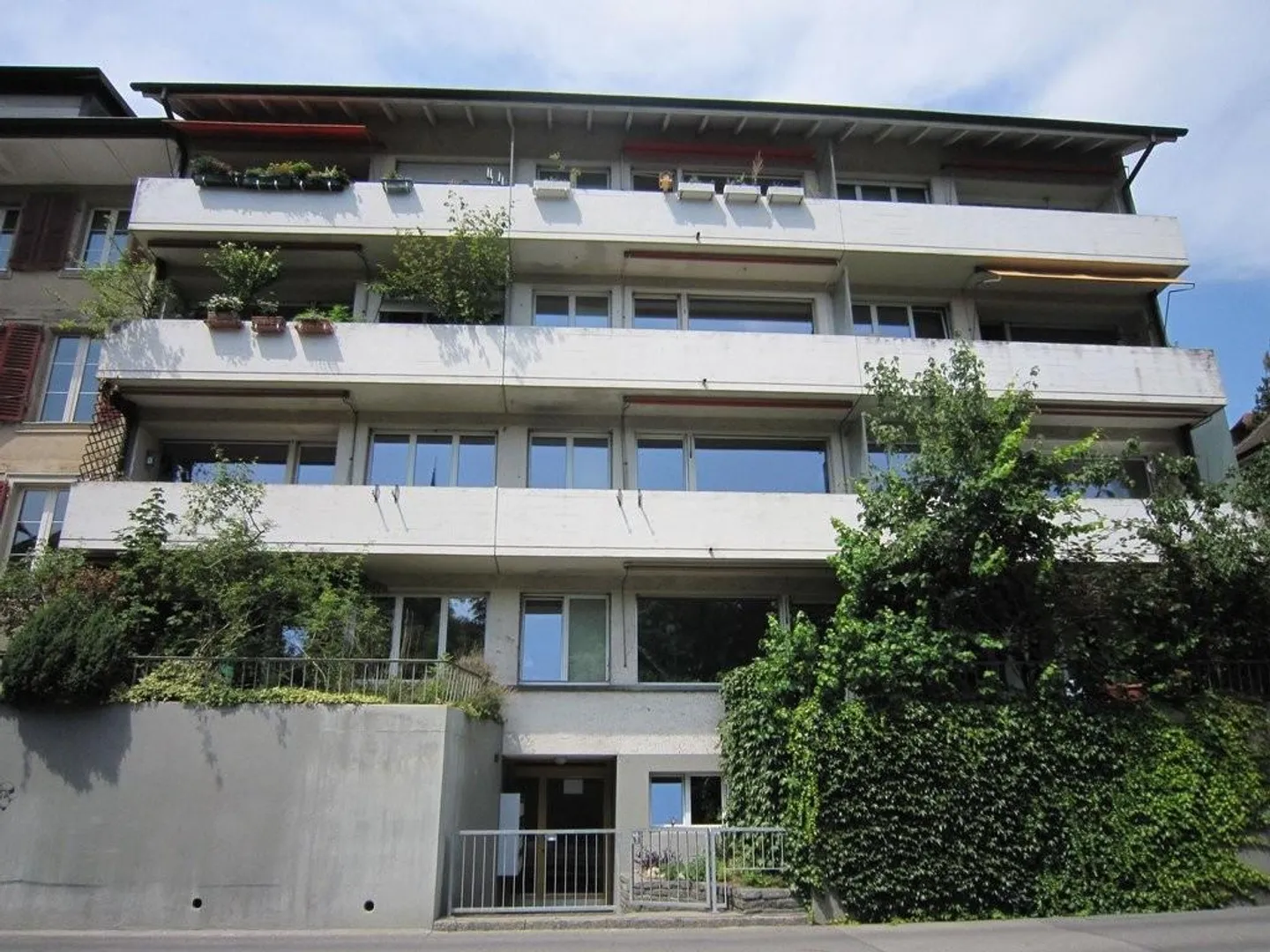 Appartamento 3 stanze, piano terra a destra - Foto 1 di 8