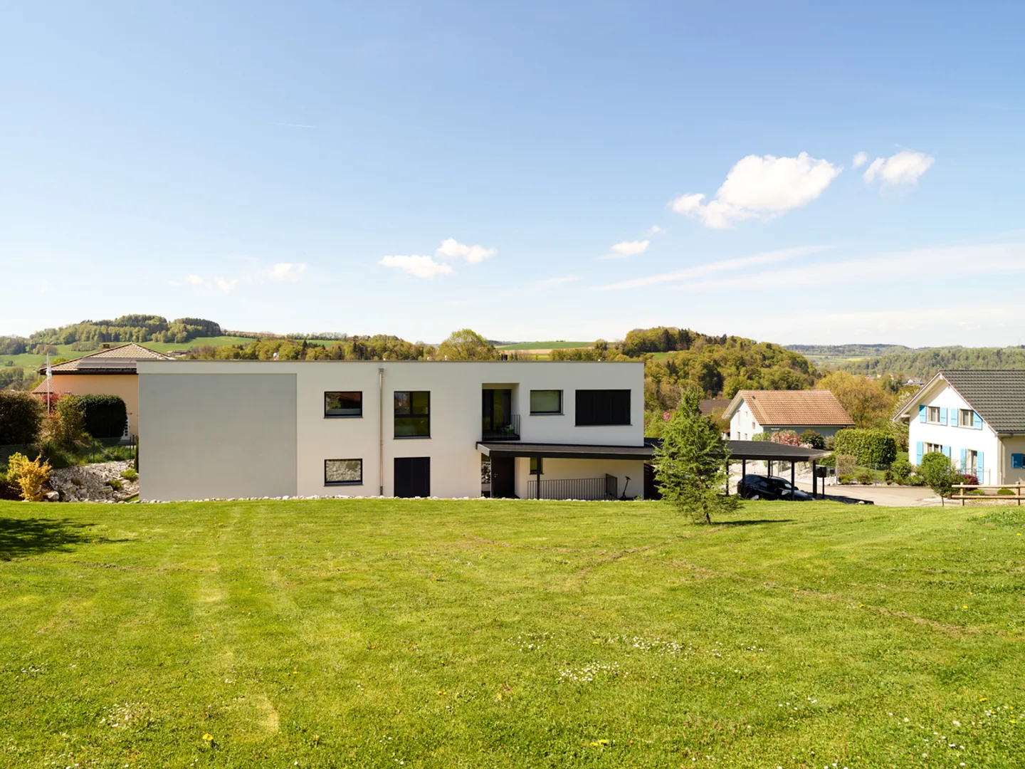 Wunderschöne Qualitätswohnung in einem kleinen Gebäude mit 3 Wohnungen - Foto 11 von 12