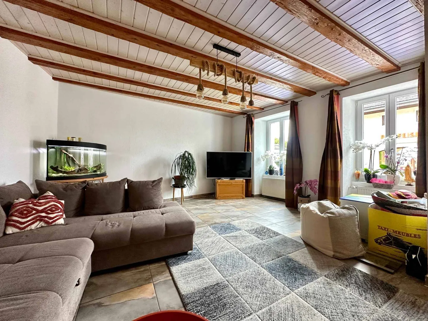 Maison familiale de 5.5 pièces avec terrasse et jardin ! - Photo 1 sur 12