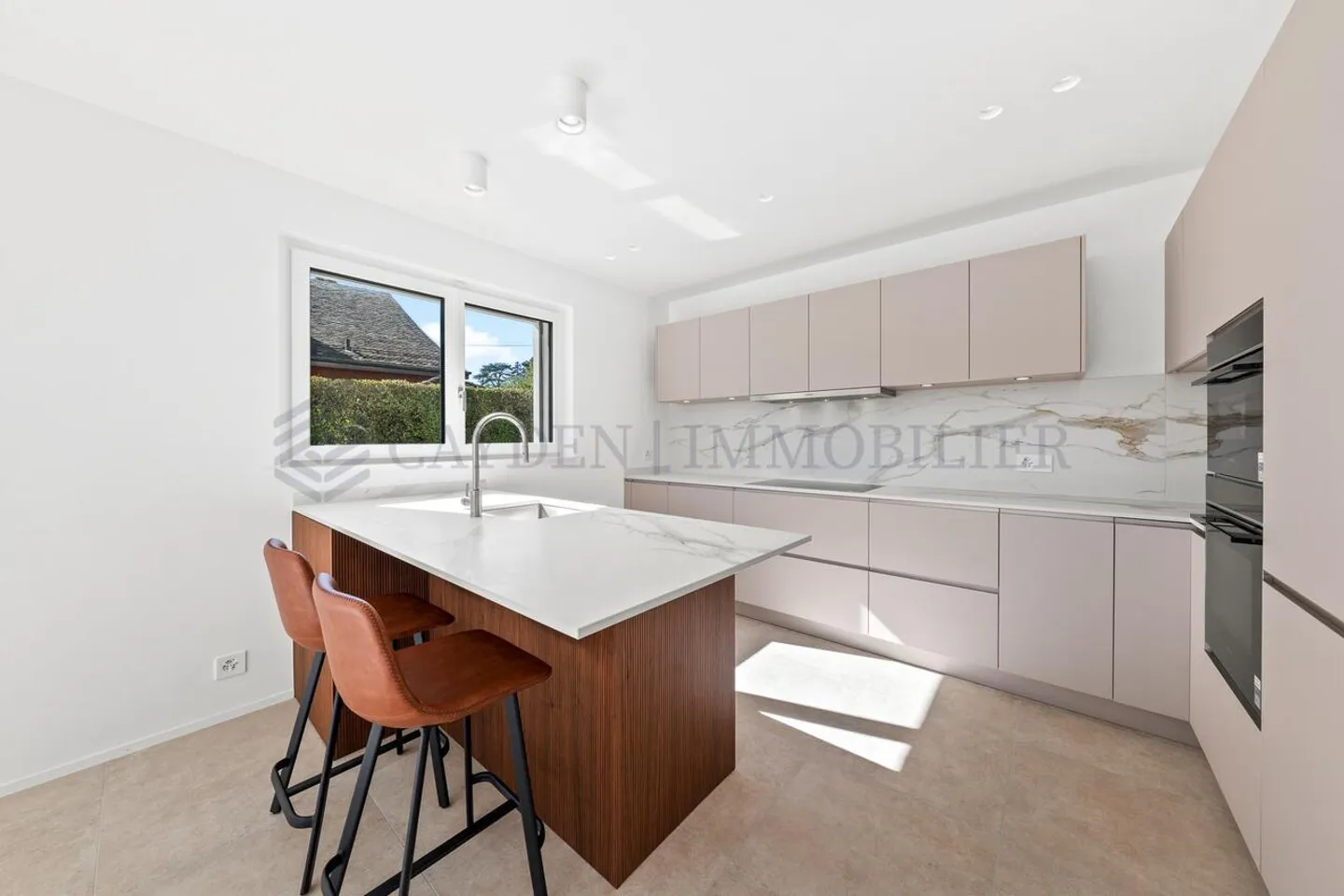 Charming new villa with 4 bedrooms - Available immediately - Photo 5 of 10