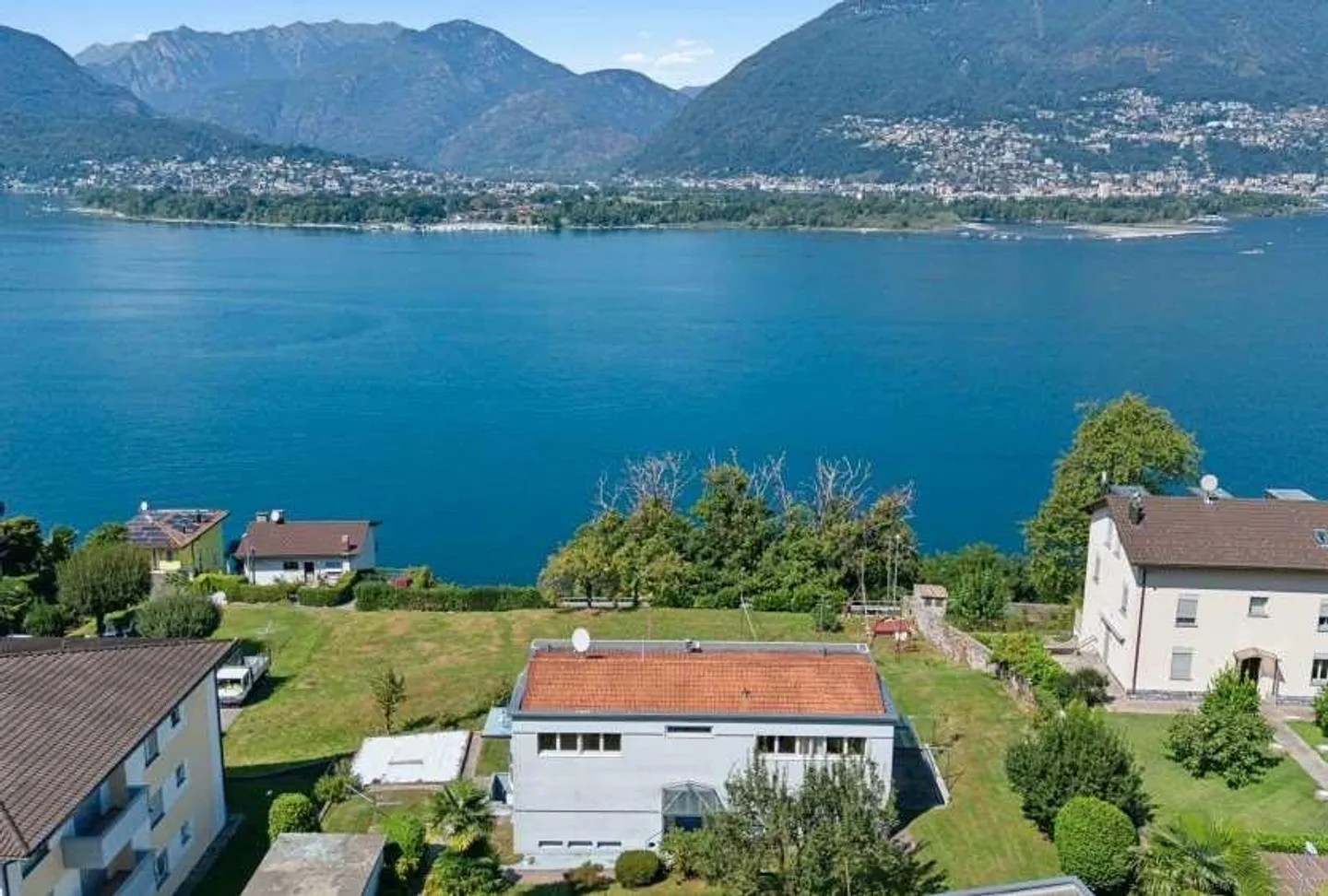 Villa San Nazzaro Vue sur le Lac - Photo 2 sur 13