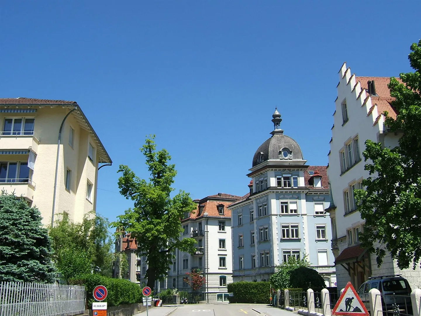 Sunny 4-room apartment with balcony in the Kreuzbleiche district - Photo 3 of 9