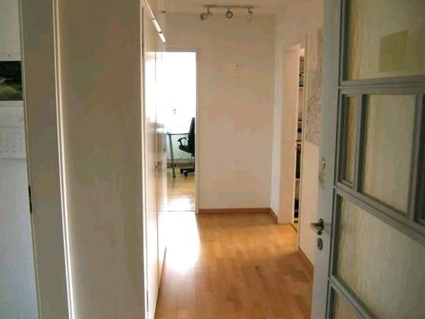 Sunny 4-room apartment with balcony in the Kreuzbleiche district - Photo 4 of 9