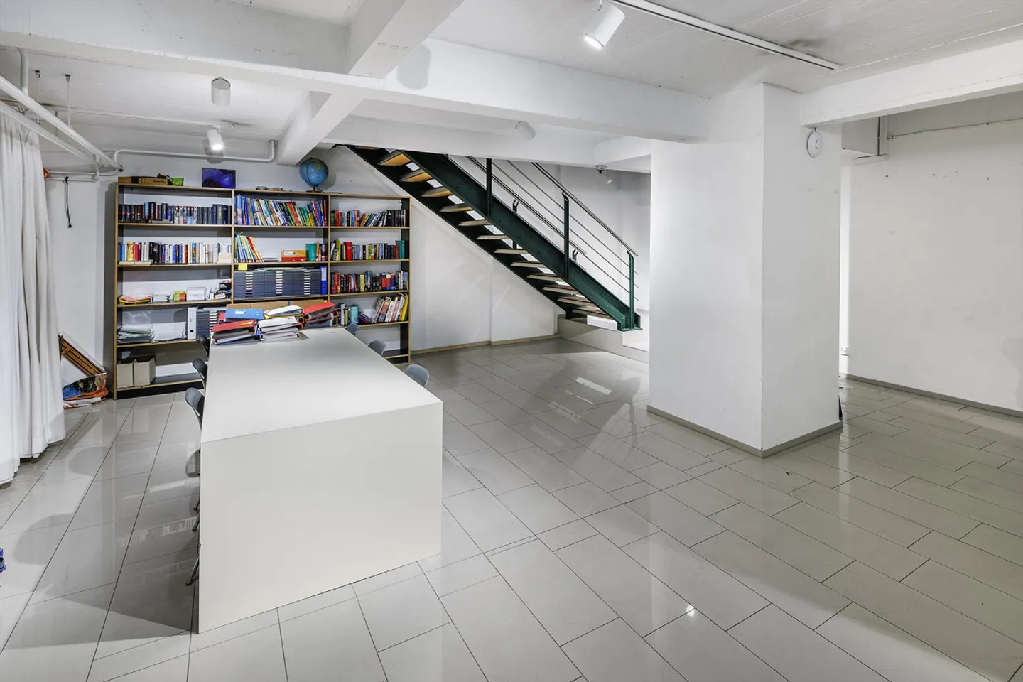 Commercial premises in a prime location! - Photo 10 of 11