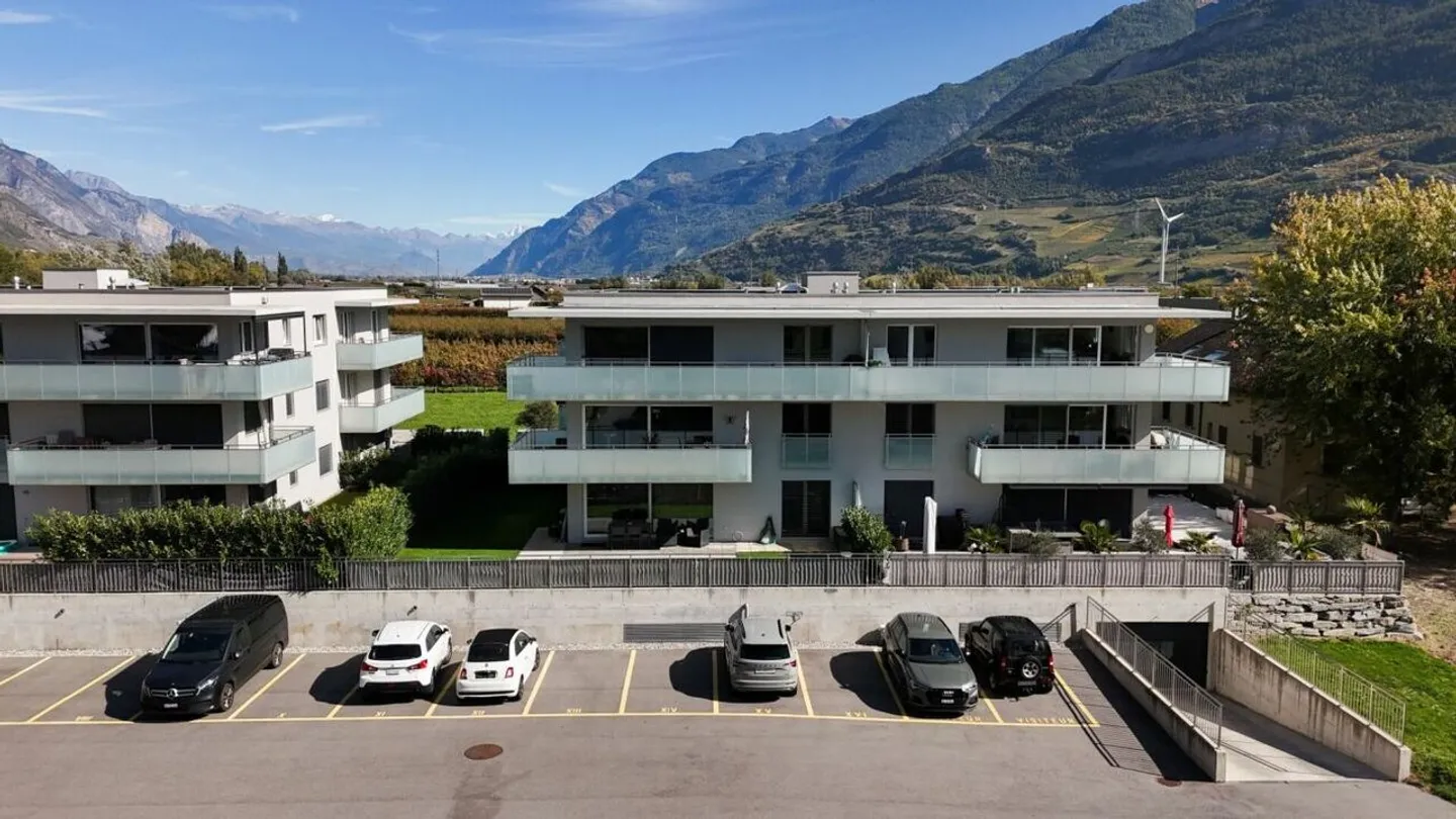 Magnifique appartement 3.5 pièces à Fully - Photo 3 sur 11