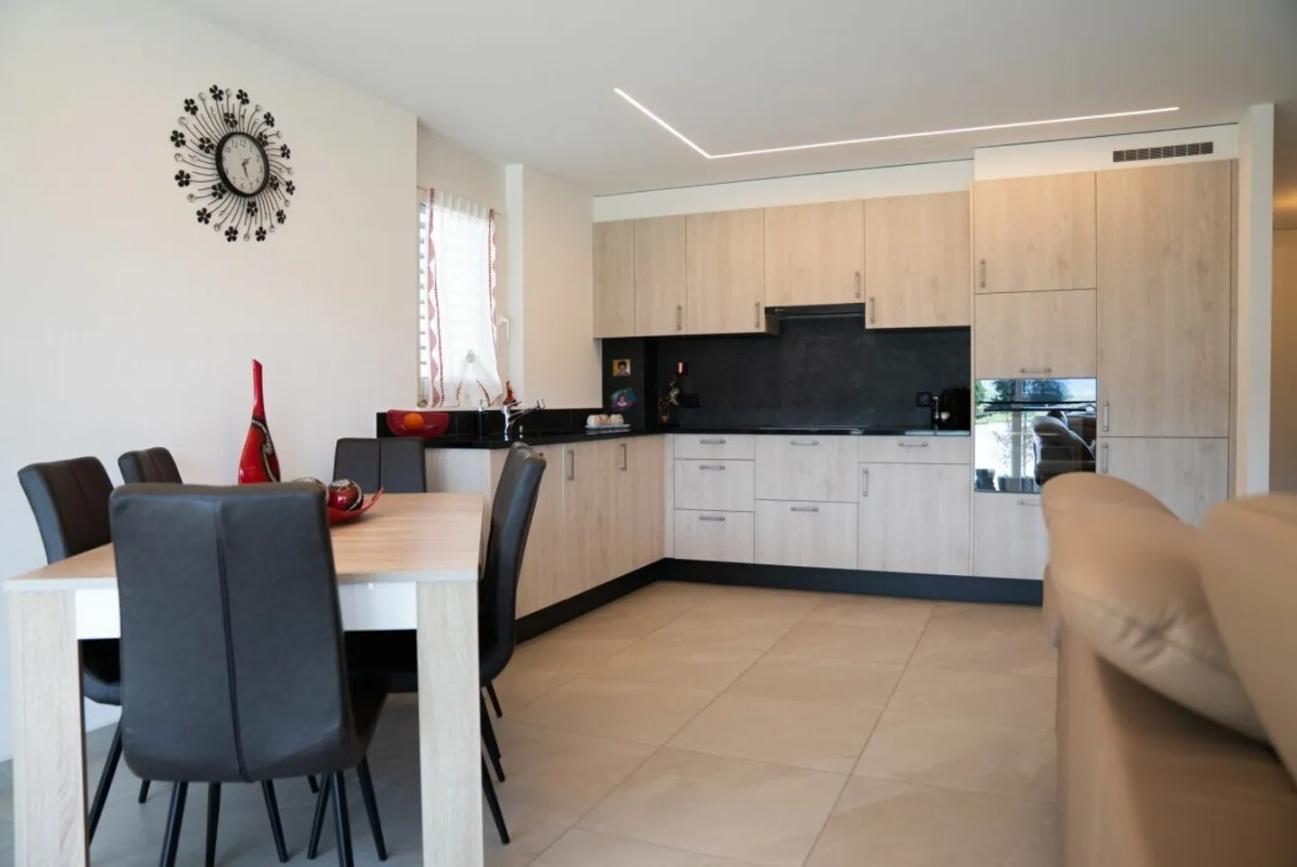 Magnifique appartement 3.5 pièces à Fully - Photo 5 sur 11