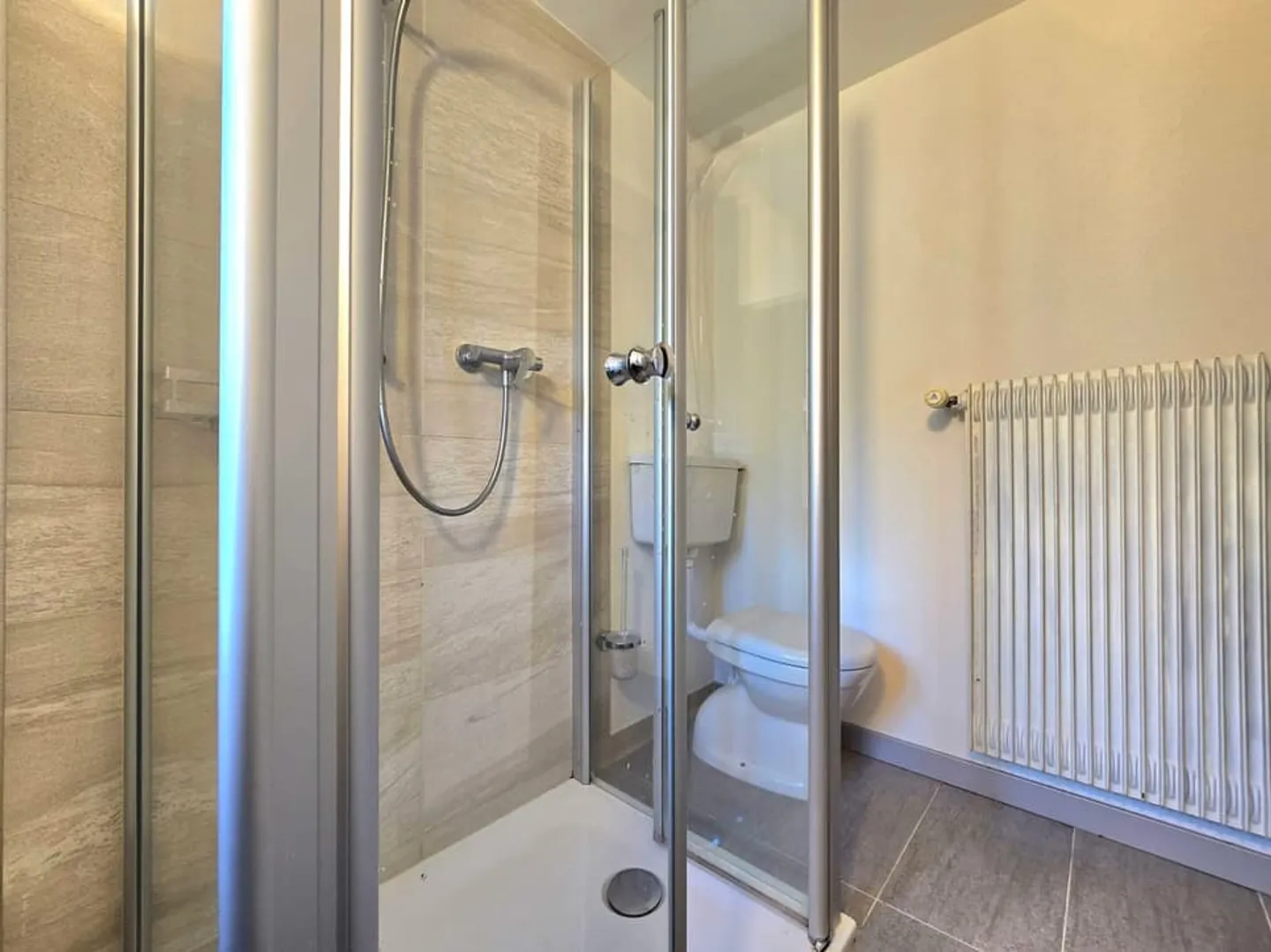 3.5-room apartment and commercial space with transformation potential - Photo 13 of 13