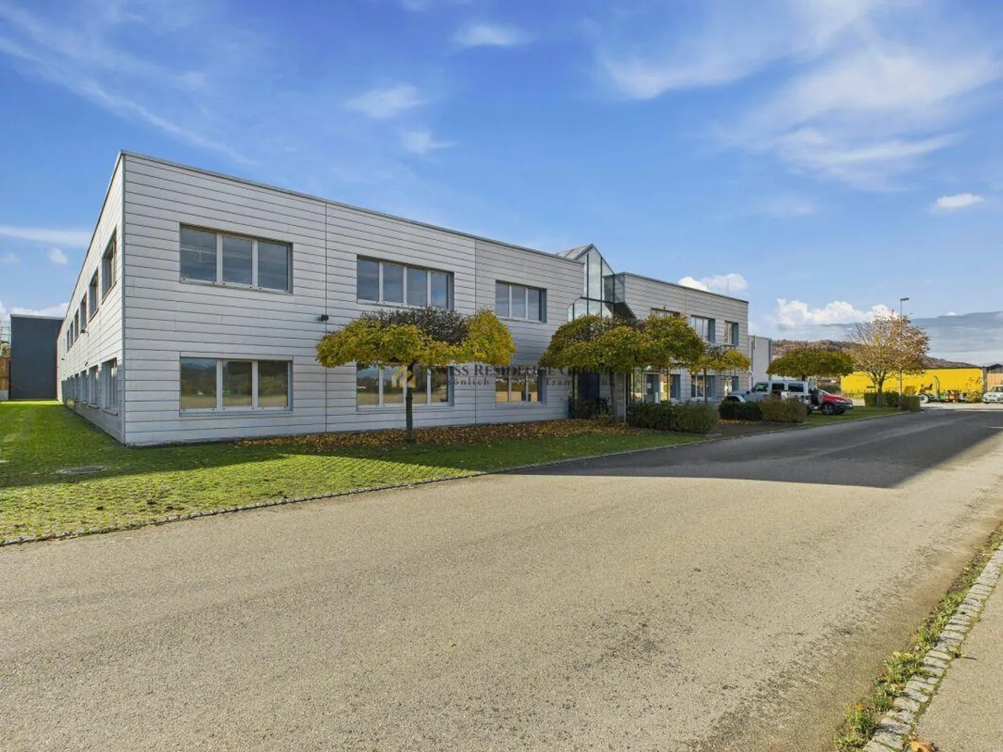 Vielseitiger Büro- und Industriekomplex - Foto 3 von 30