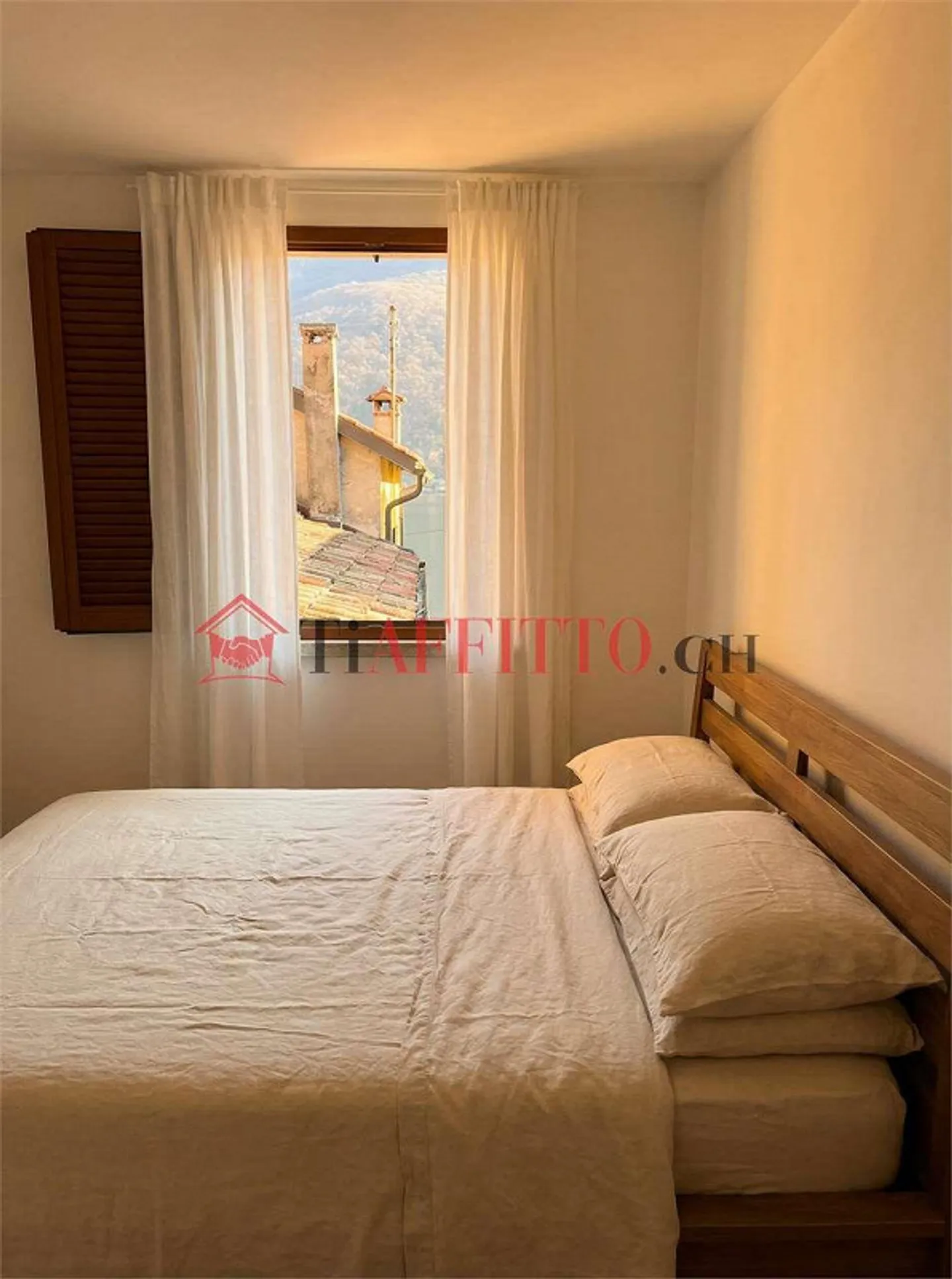 3.5 PIÈCES MEUBLÉES AU COEUR DE MORCOTE - LA PERLE DU CERESIO - Photo 5 sur 13