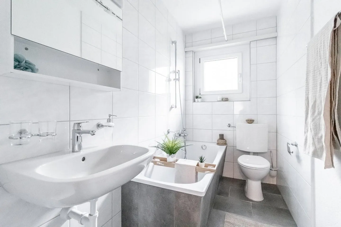 Nature-friendly and bright 4-room apartment in Melchnau - Photo 8 of 8