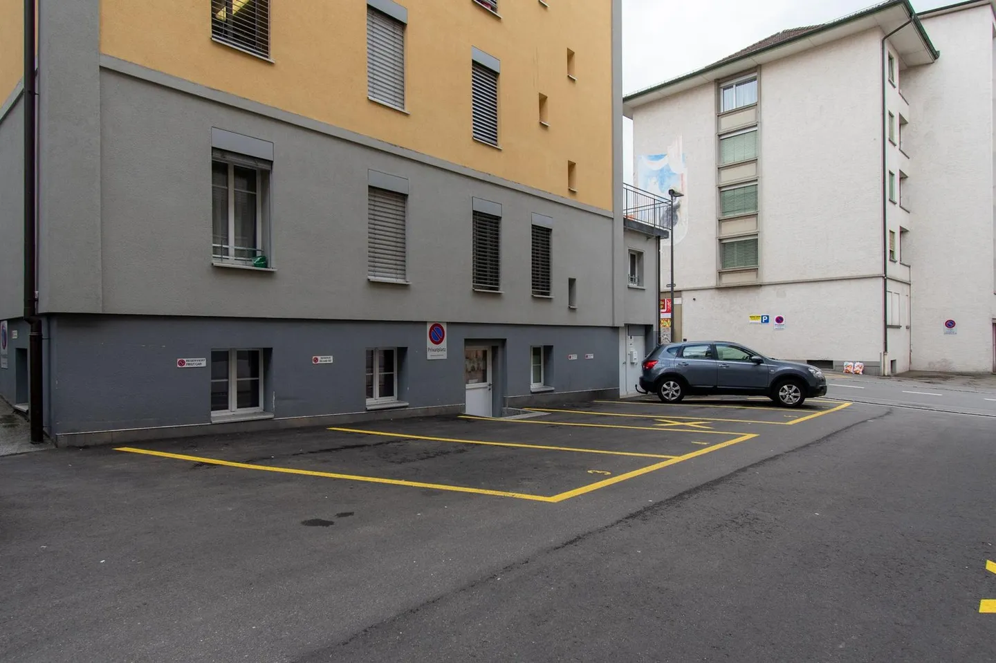 Heimelige 2.5 Zimmer-Dachwohnung an zentraler Lage - Foto 9 von 9