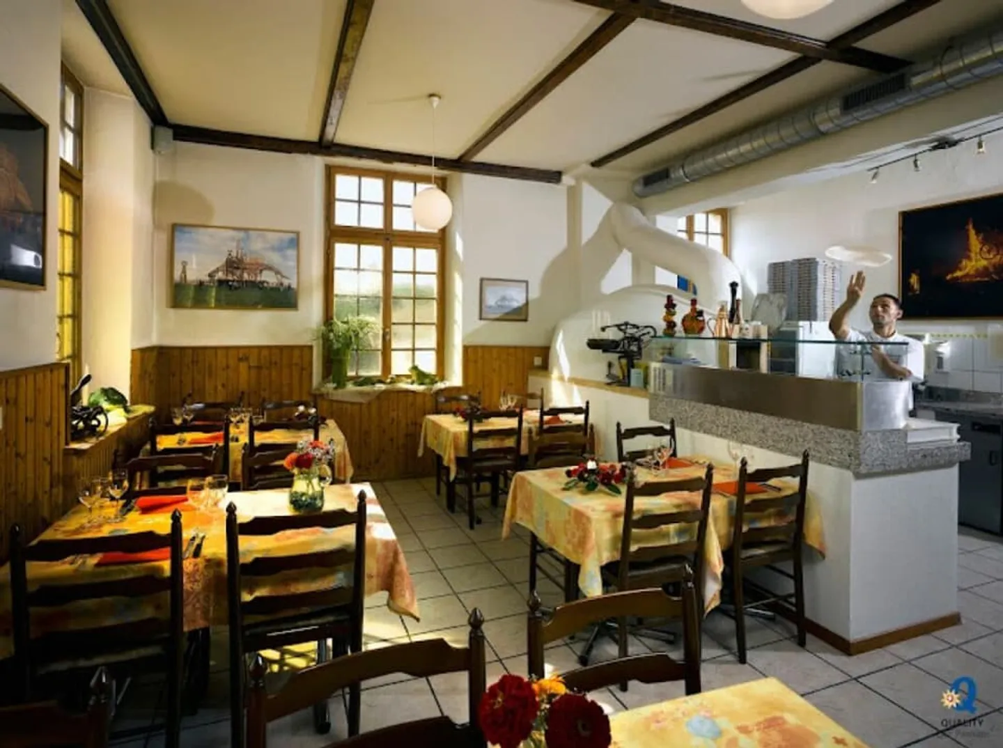 HOTEL/RESTAURANTE AFFITTABILE NELLA REGIONE DEL MURTENSEE - Foto 9 di 13