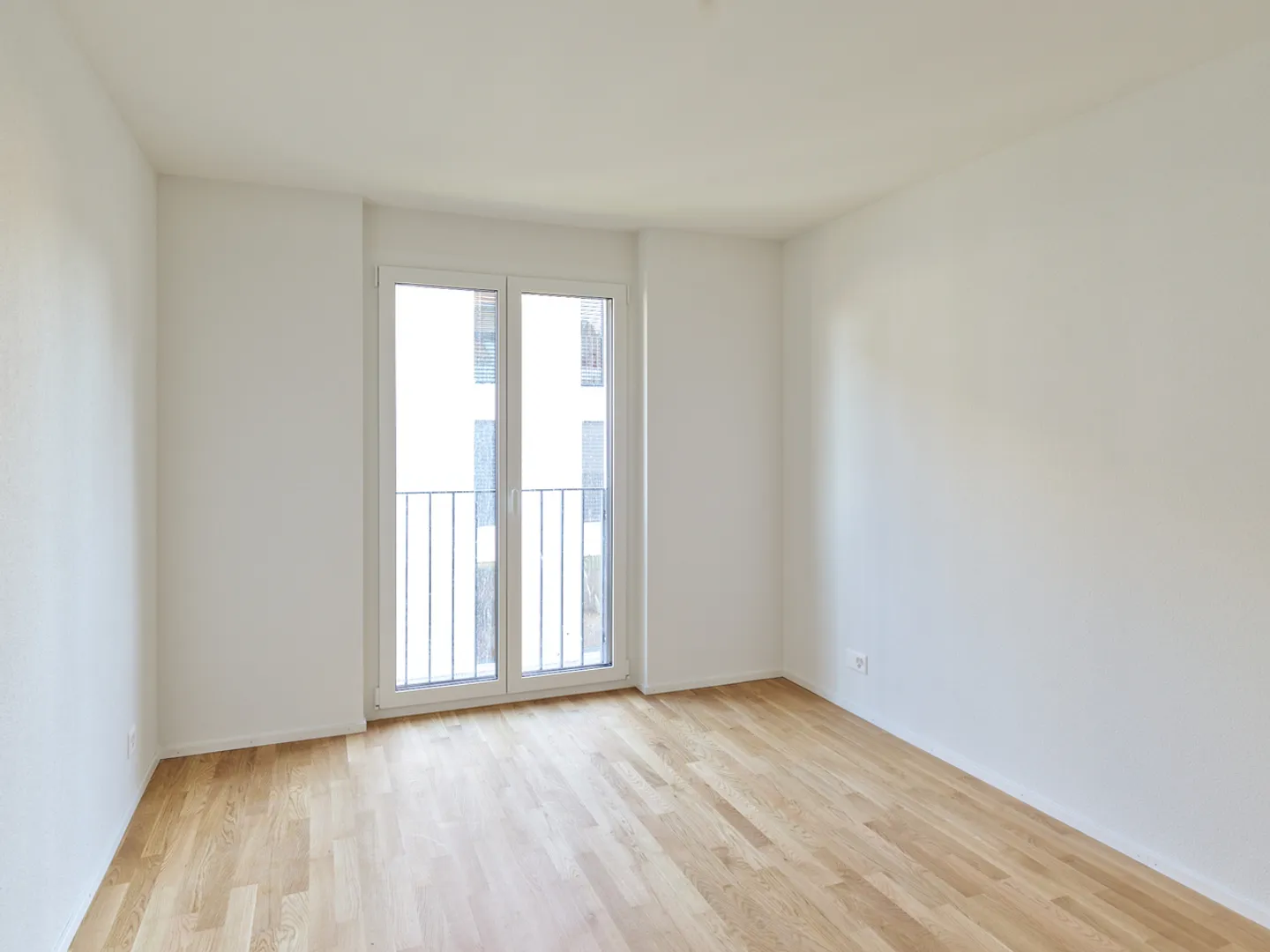 3.5 Room New Apartment with Large Balcony and Two Bathrooms - Photo 5 of 8