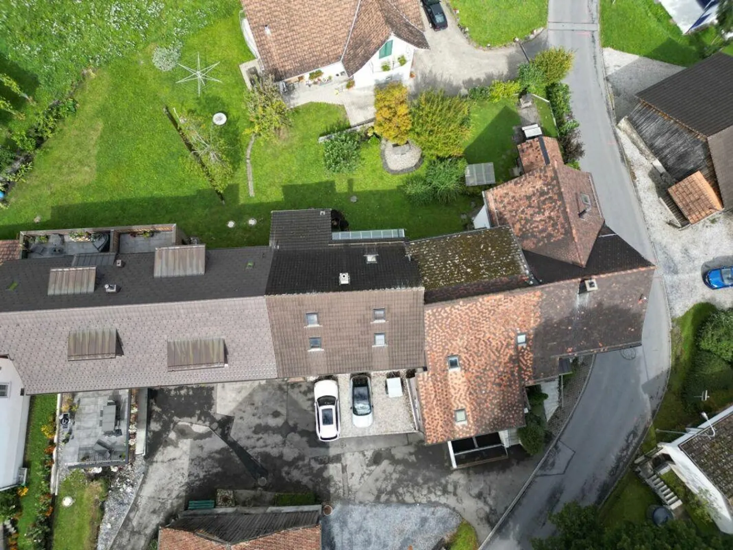 Casa a schiera spaziosa in una posizione residenziale idilliaca - Foto 14 di 15