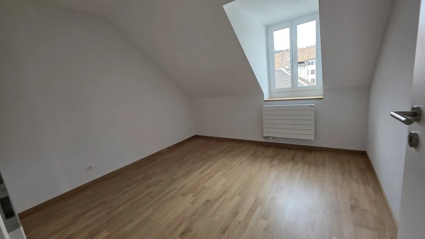 NEUBAUWOHNUNG IM DACHGESCHOSS MIT AUFZUG - Foto 5 von 9