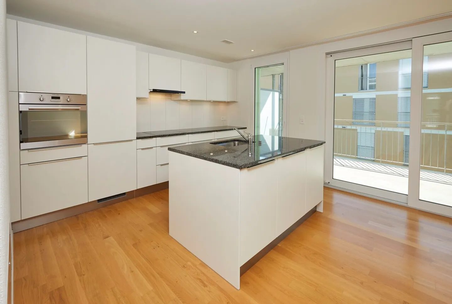 Modernes 4,5-Zimmer-Apartment in Kerzers - Foto 4 von 12