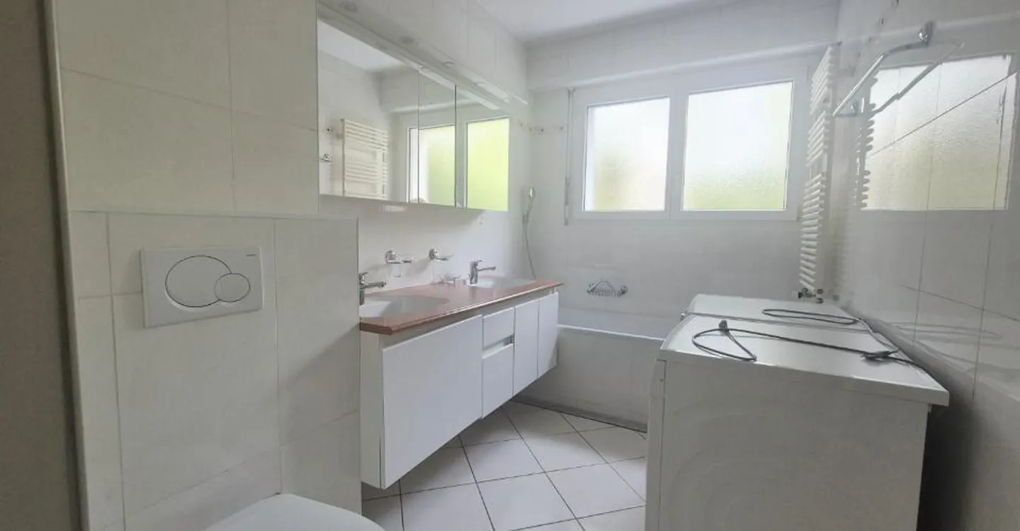 6.5-room apartment, 1st floor, approx. 152 m2 - Photo 2 of 5