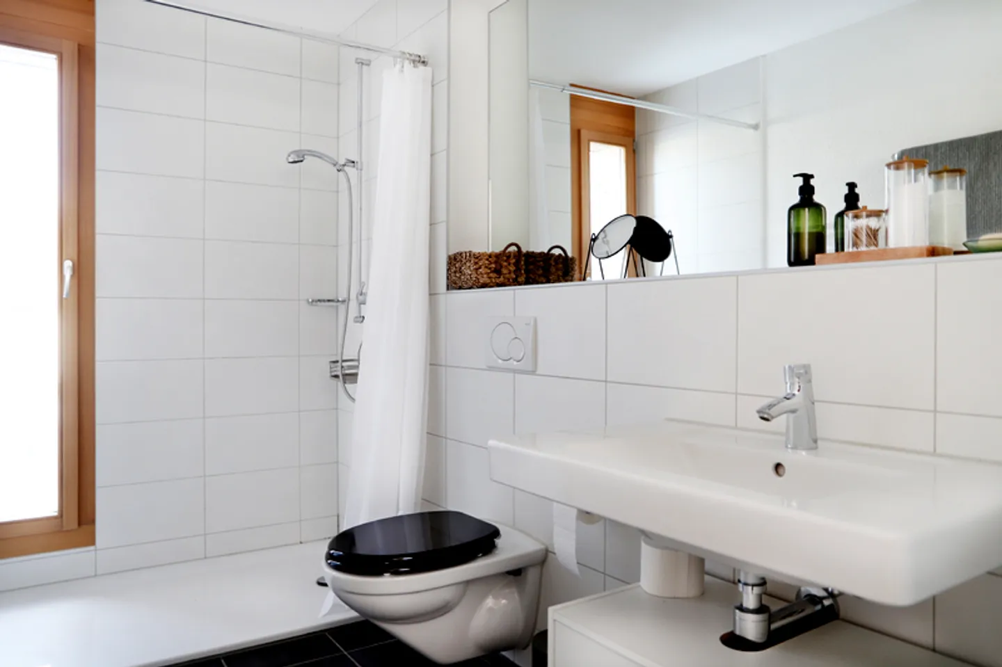 2½ ZIMMER WOHNUNG IN MAGGLINGEN/MACOLIN (BE), MÖBLIERT - Foto 3 von 10