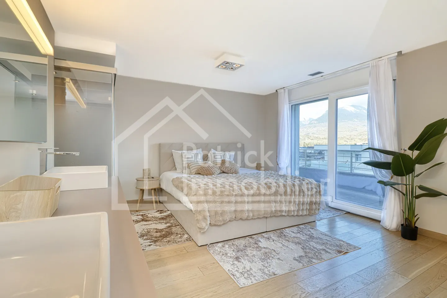 Magnificent penthouse of 165m2 in the heart of Aproz - Photo 9 of 12