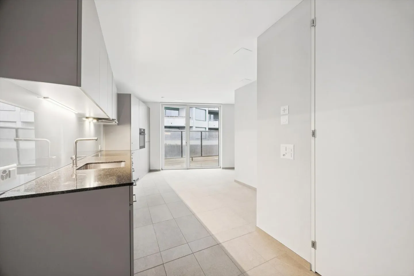 Ihr Rückzugsort mit Weitblick – Neubau-Attikawohnung mit Seesicht - Foto 1 von 11