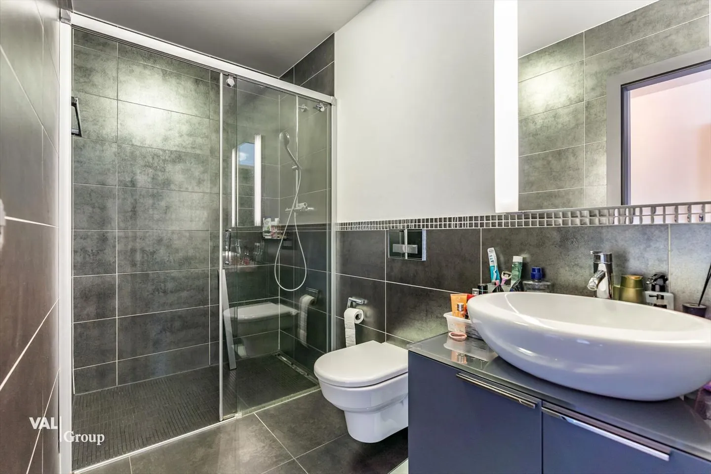 Your new home in Savièse - bright 5.5-room apartment with balcony - Photo 3 of 11