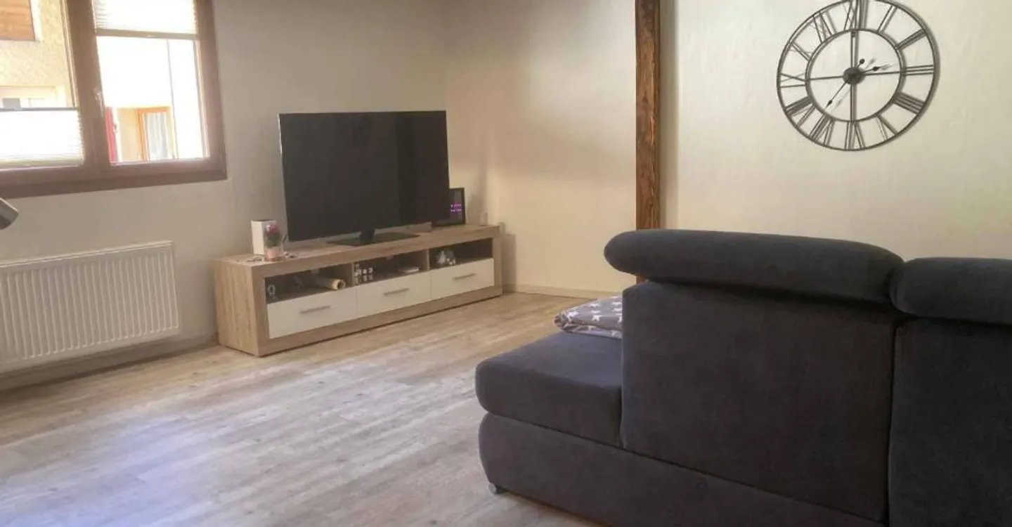 Village house, 74m² plot - Photo 4 of 12