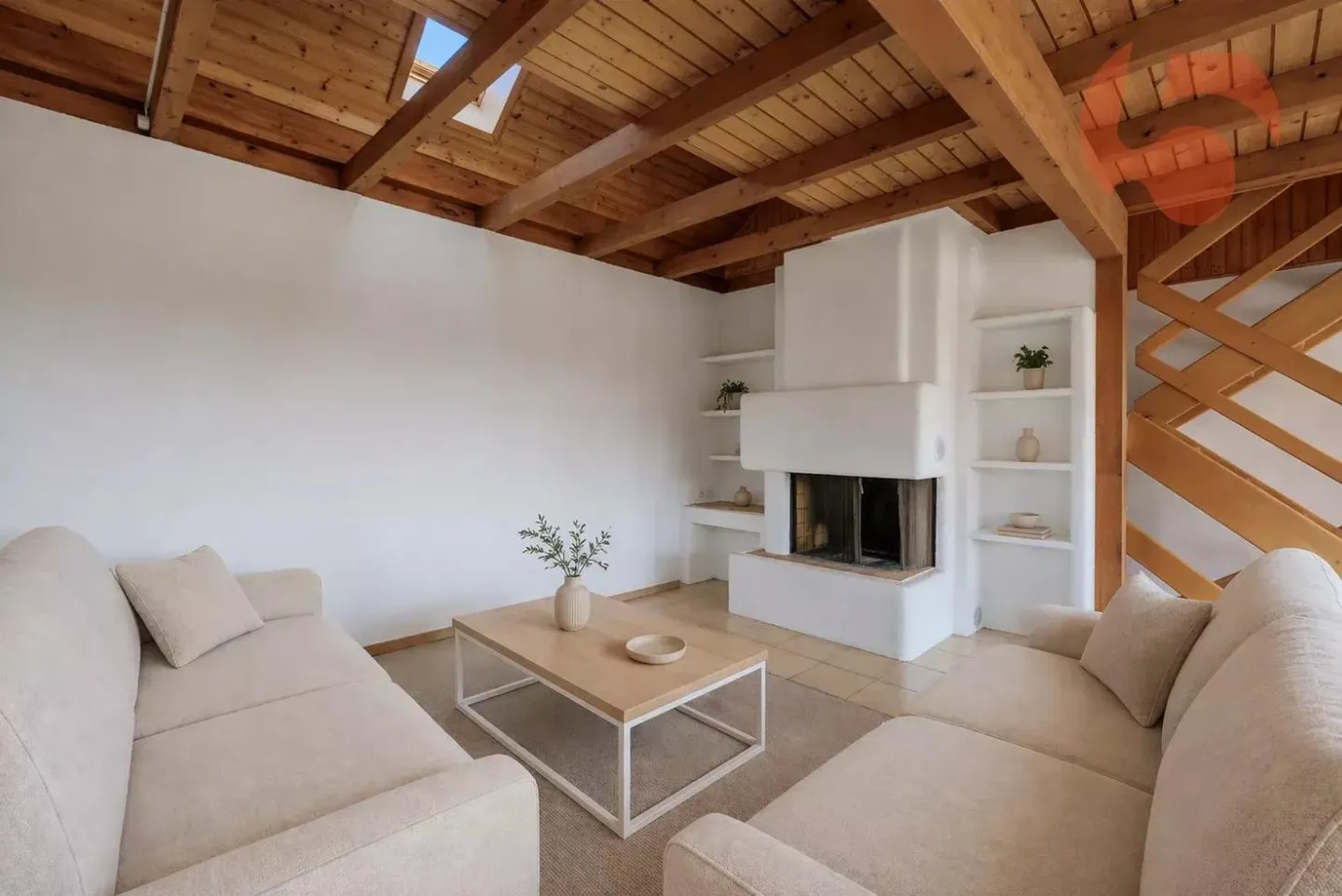 Villa de caractère avec beaux volumes - Photo 8 sur 13