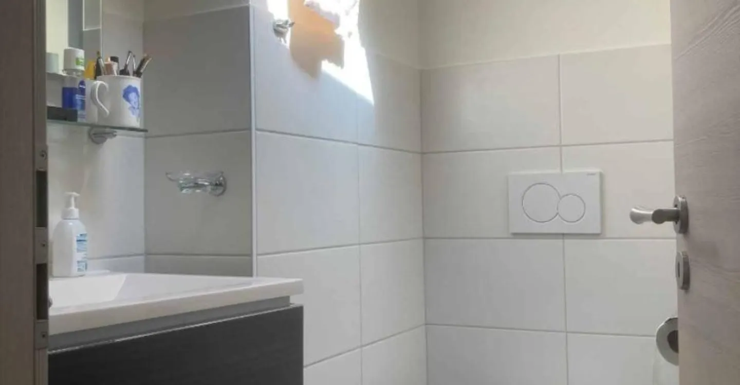 Village house, 74m² plot - Photo 8 of 12