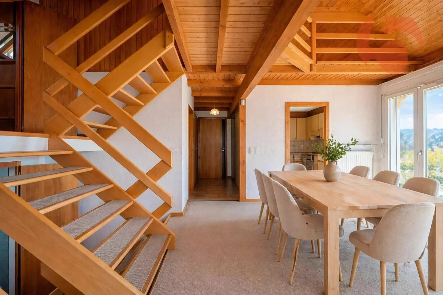 Villa de caractère avec beaux volumes - Photo 9 sur 13