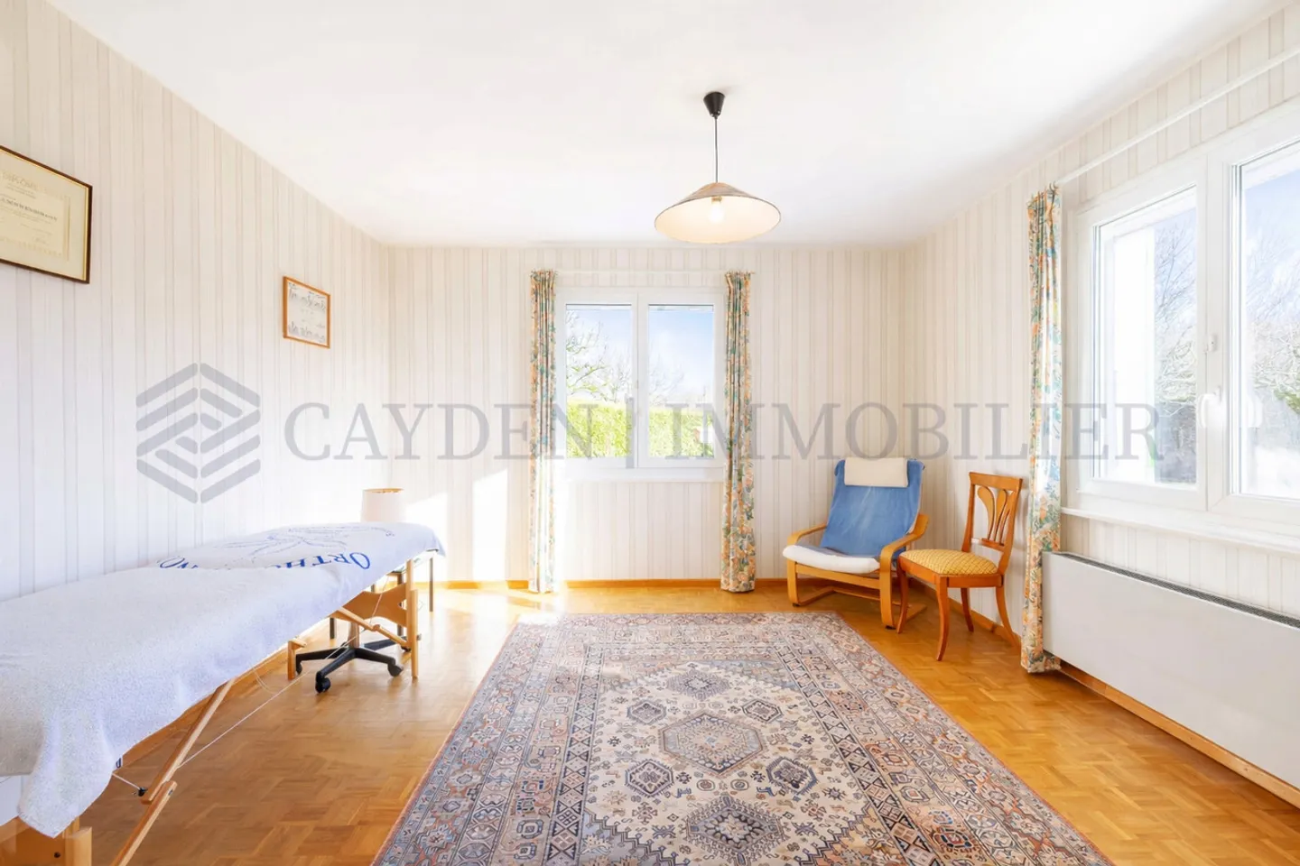 Detached house on large plot with lake view - Photo 5 of 6