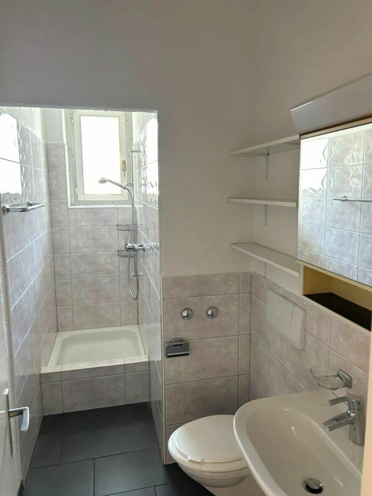 Befristetes Angebot 3.5-Zimmerwohnung in Luzern - Photo 7 of 7